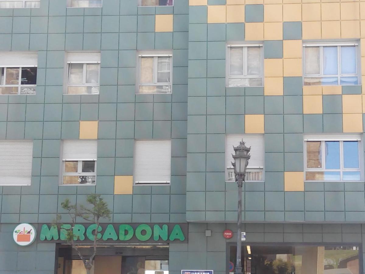 Apartamento Mota-2 Huca-Los Prados; Parking Y Wifi Gratis Oviedo Exterior photo